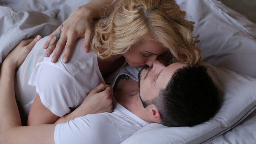 Cách quyến rũ phụ nữ mu cao