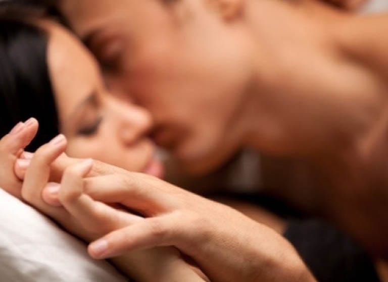 Quan hệ mạnh và nguy cơ bị lệch vòng tránh thai không